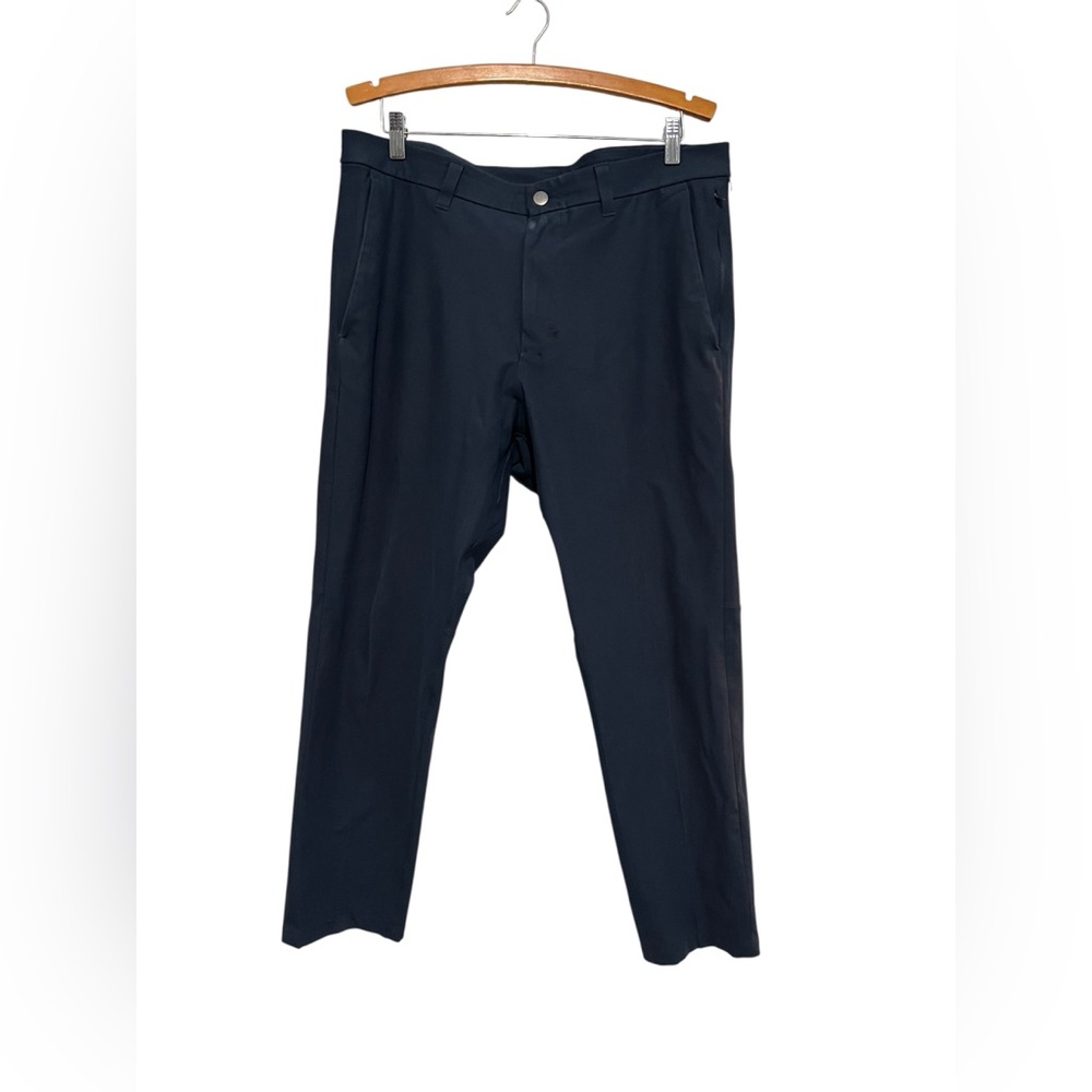 Lululemon Men's 36 Navy Stretch Pants